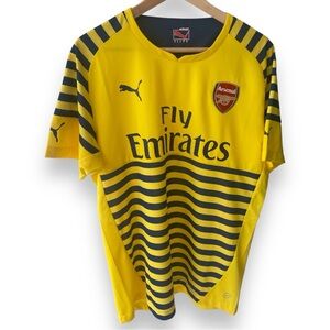 Puma 2014/2015 Arsenal FC  Pregame Soccer Jersey. Yellow And Black. Size Large.